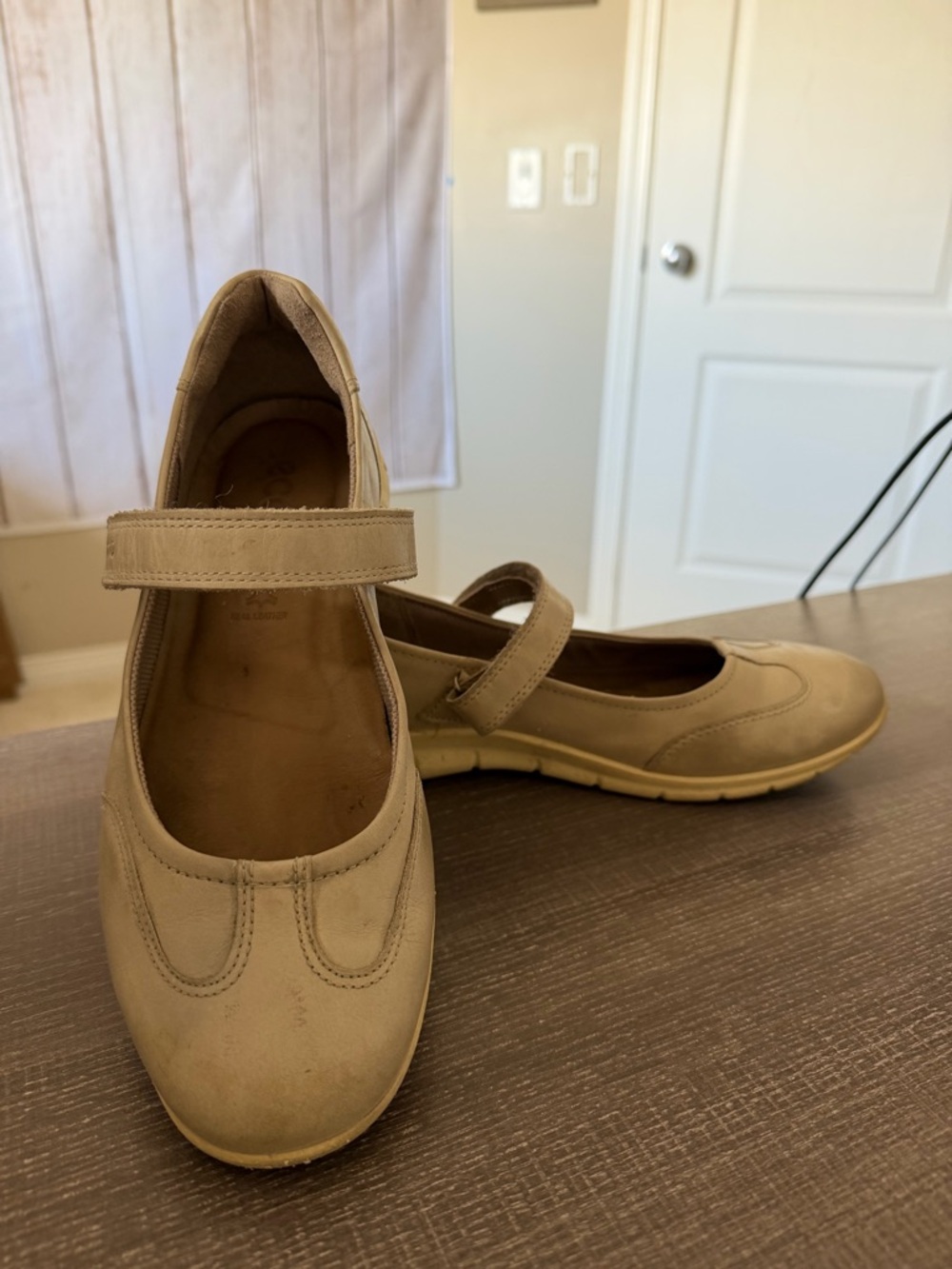 ECCO Biom Mary Jane Tan Leather Comfort Walking Shoes Size 39